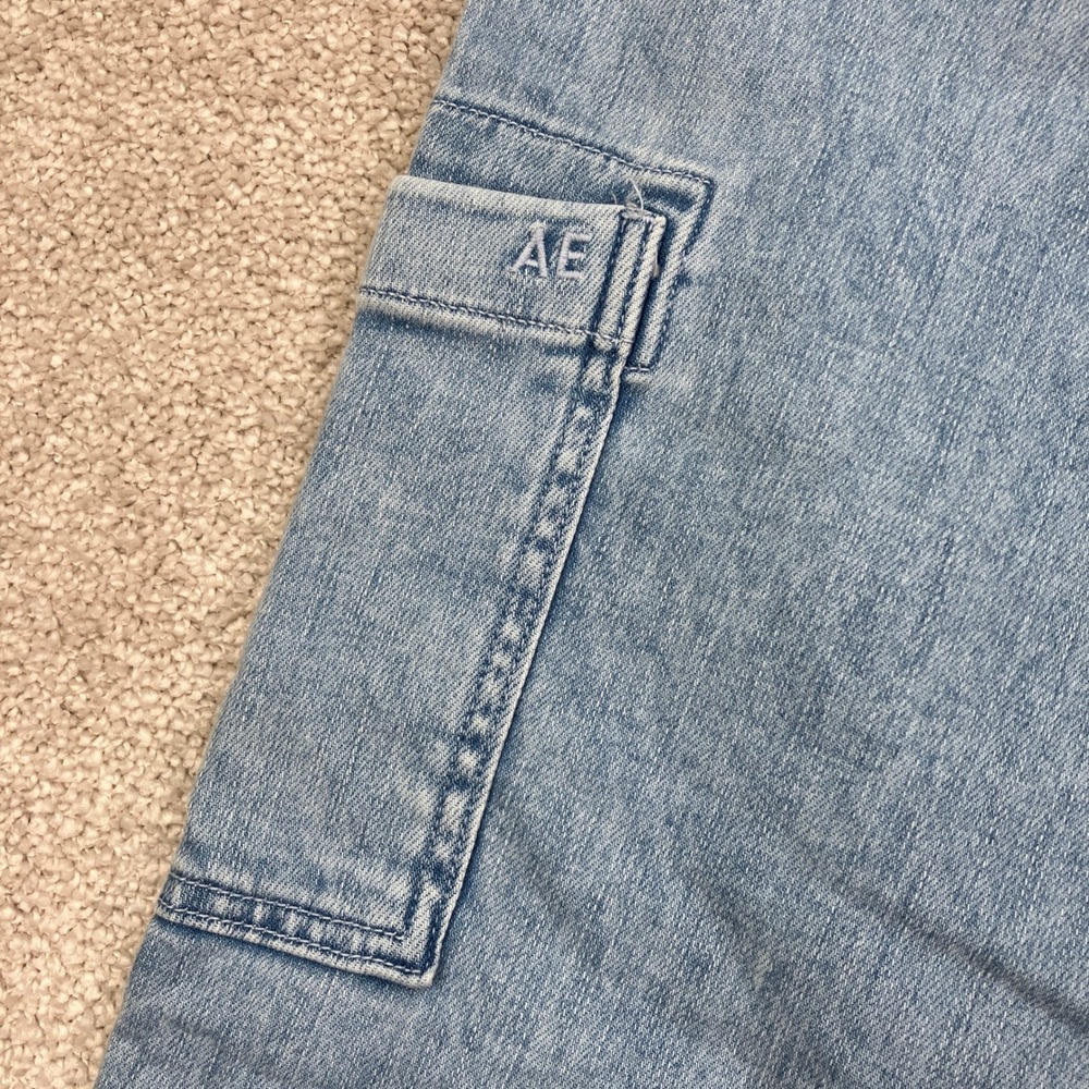 NEW American Eagle Women's M Denim Cargo Jogger Jeans Light Wash Stretch Pull On - Picture 11 of 11
